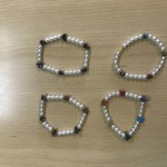 Pulsera para detalle de eventos (bodas, comunionePulsera de perla con chip. Para pedidos mayores de 10 unid. el precio sería de 2 Euros.